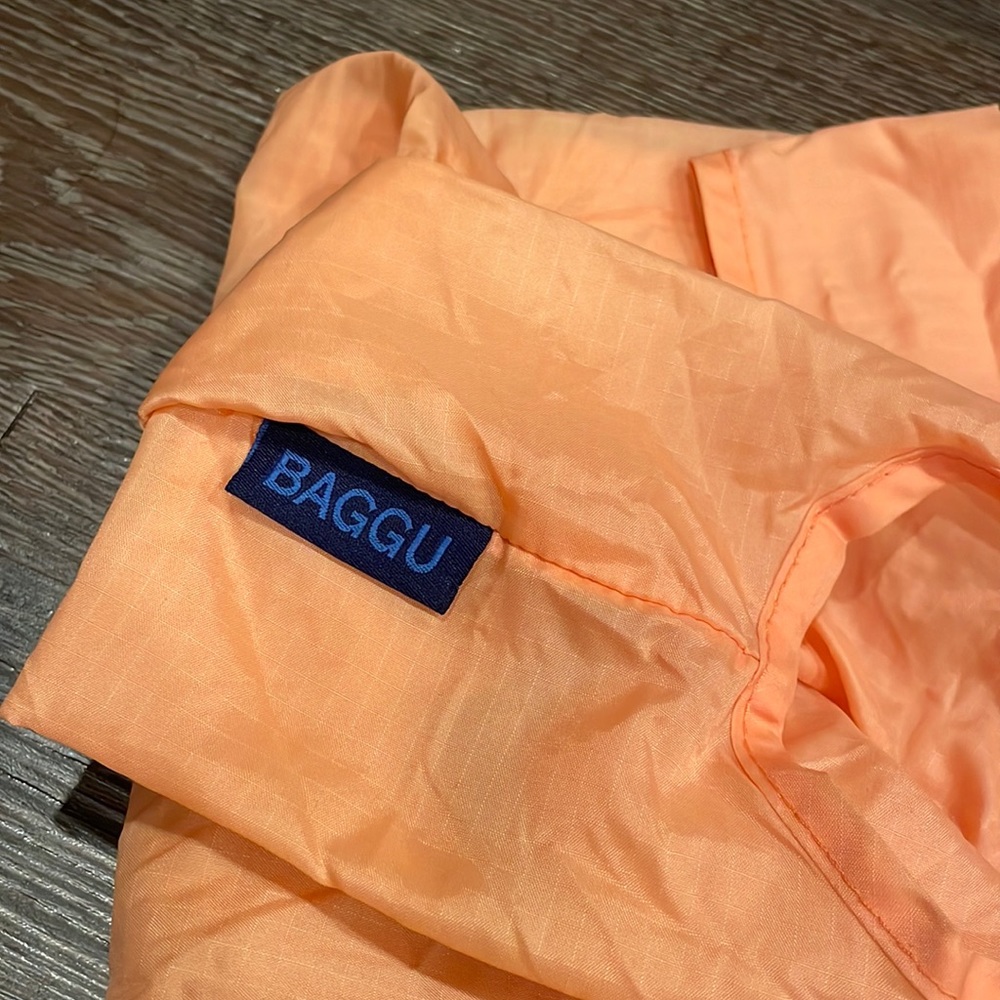 🆓 with purchase $20+ 🍑Altered Baggu Standard peach color bag - Picture 1 of 6